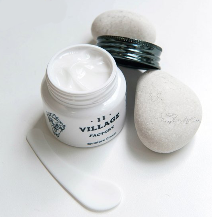 Village 11 Factory Moisture Cream